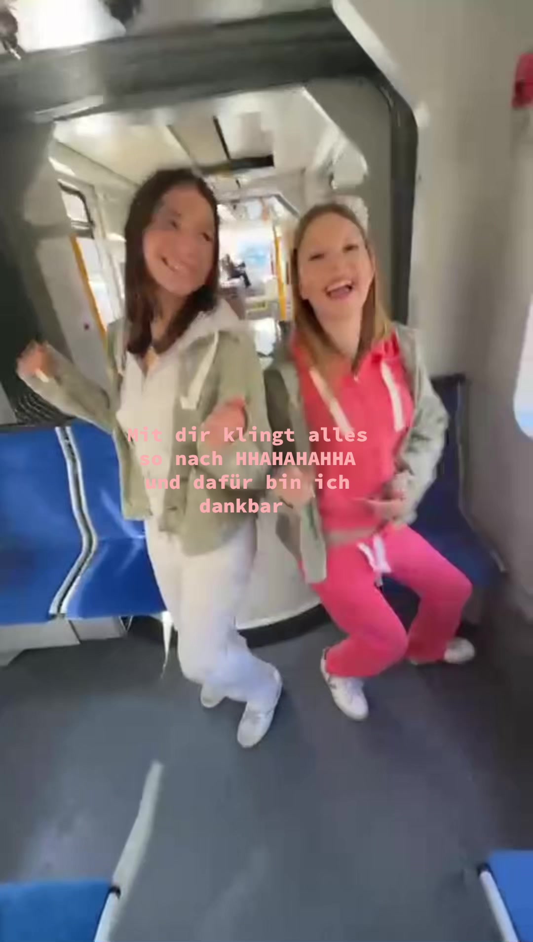 @Mia&Elsa