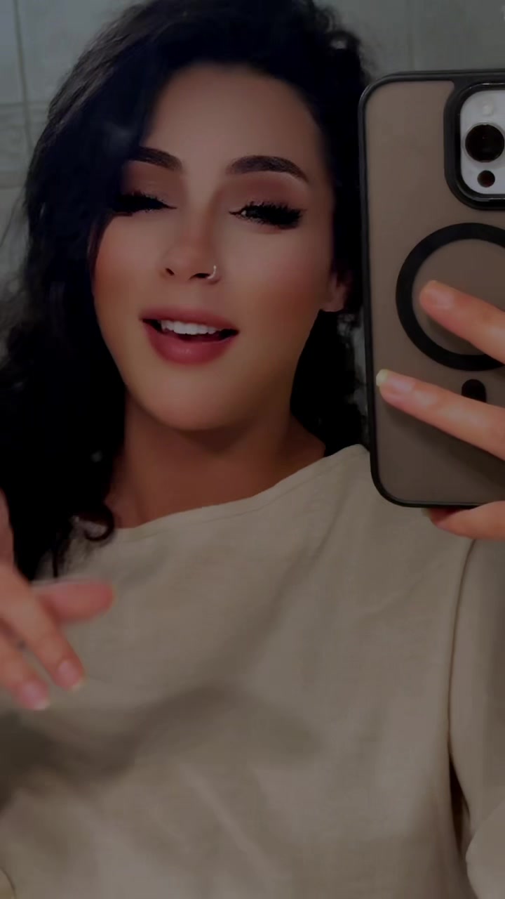@بنت العاشق 🇹🇳
