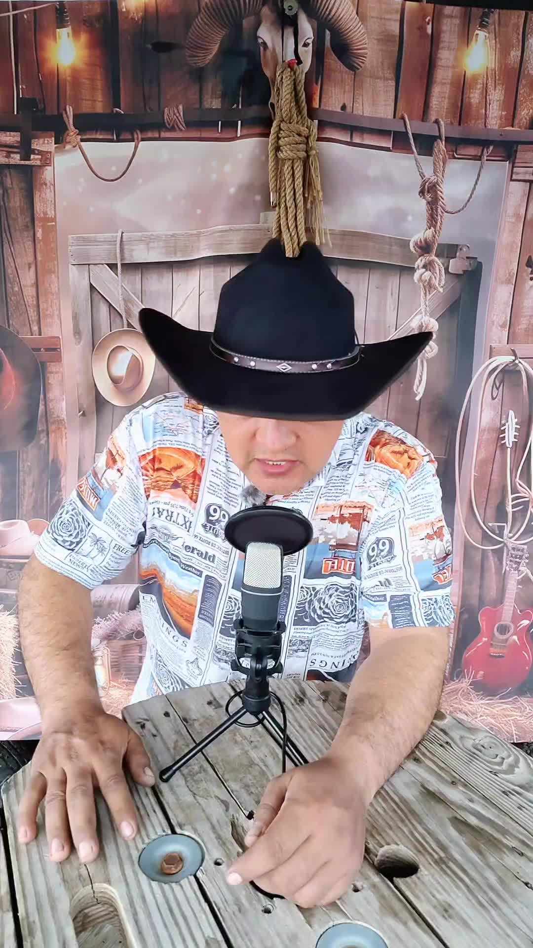 @HABLANDO CLARO podcast