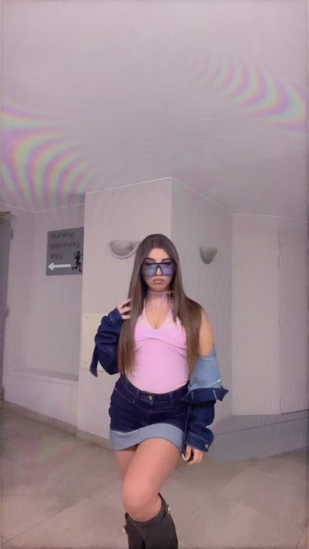@𝓝.𝓖.𝟏𝟕