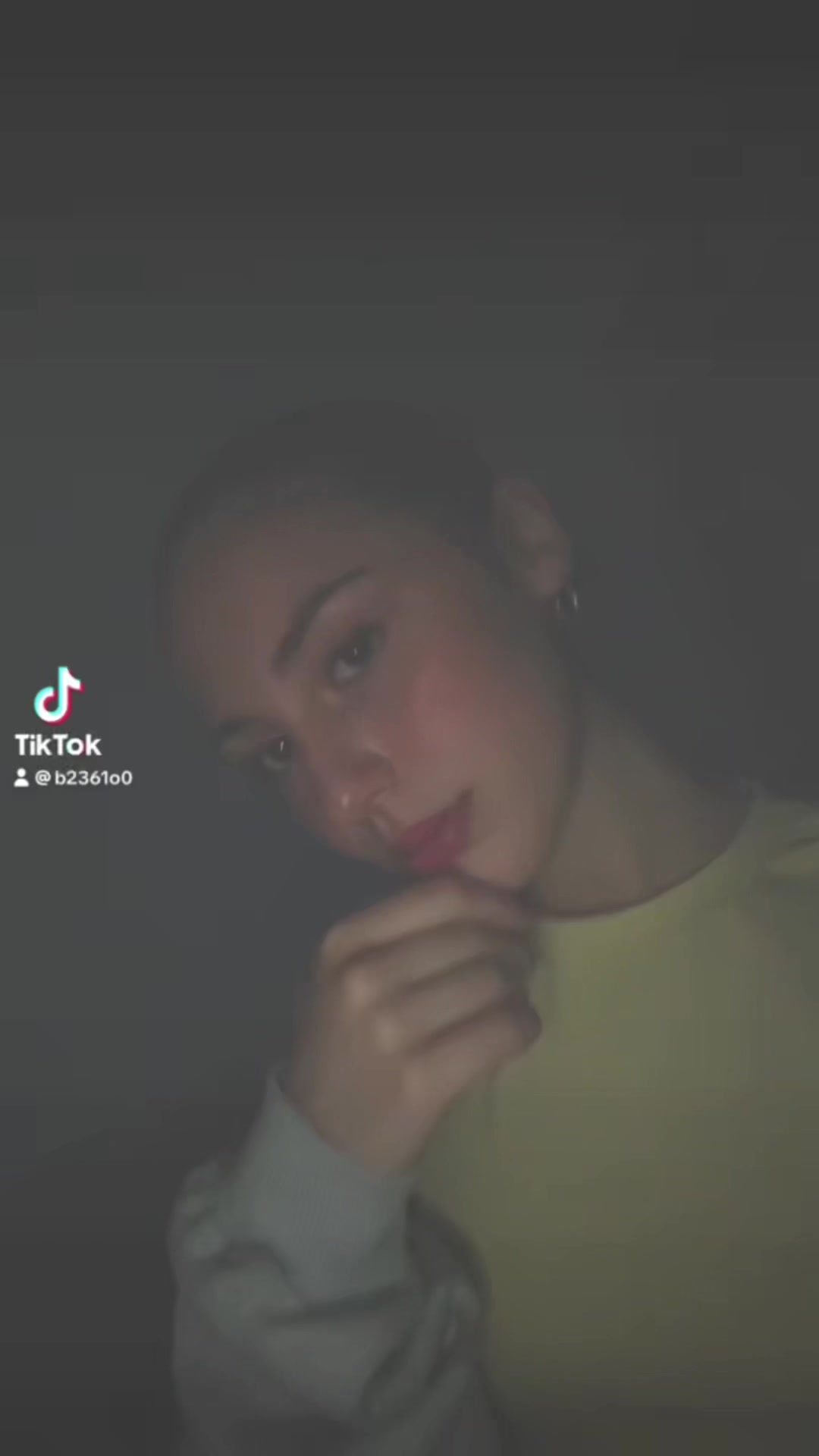 @maisieᥫ᭡.