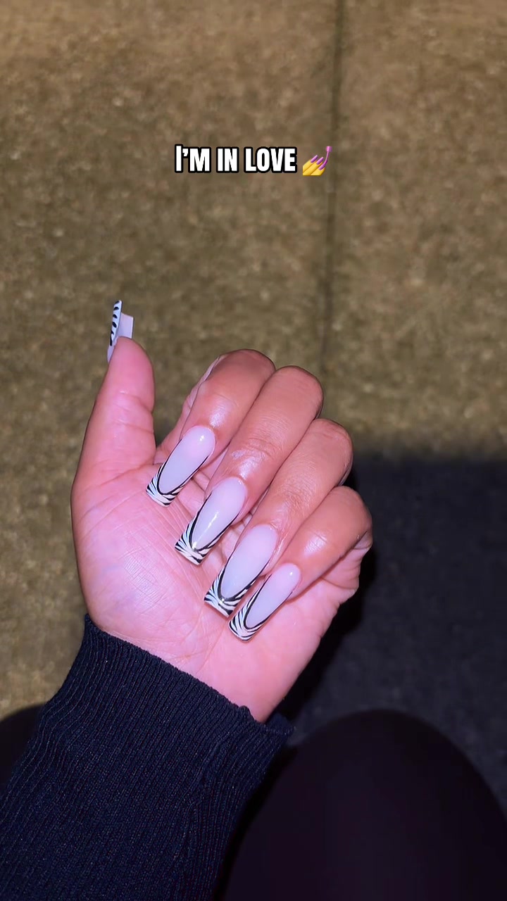 @𝙱𝙱𝚁 ☆