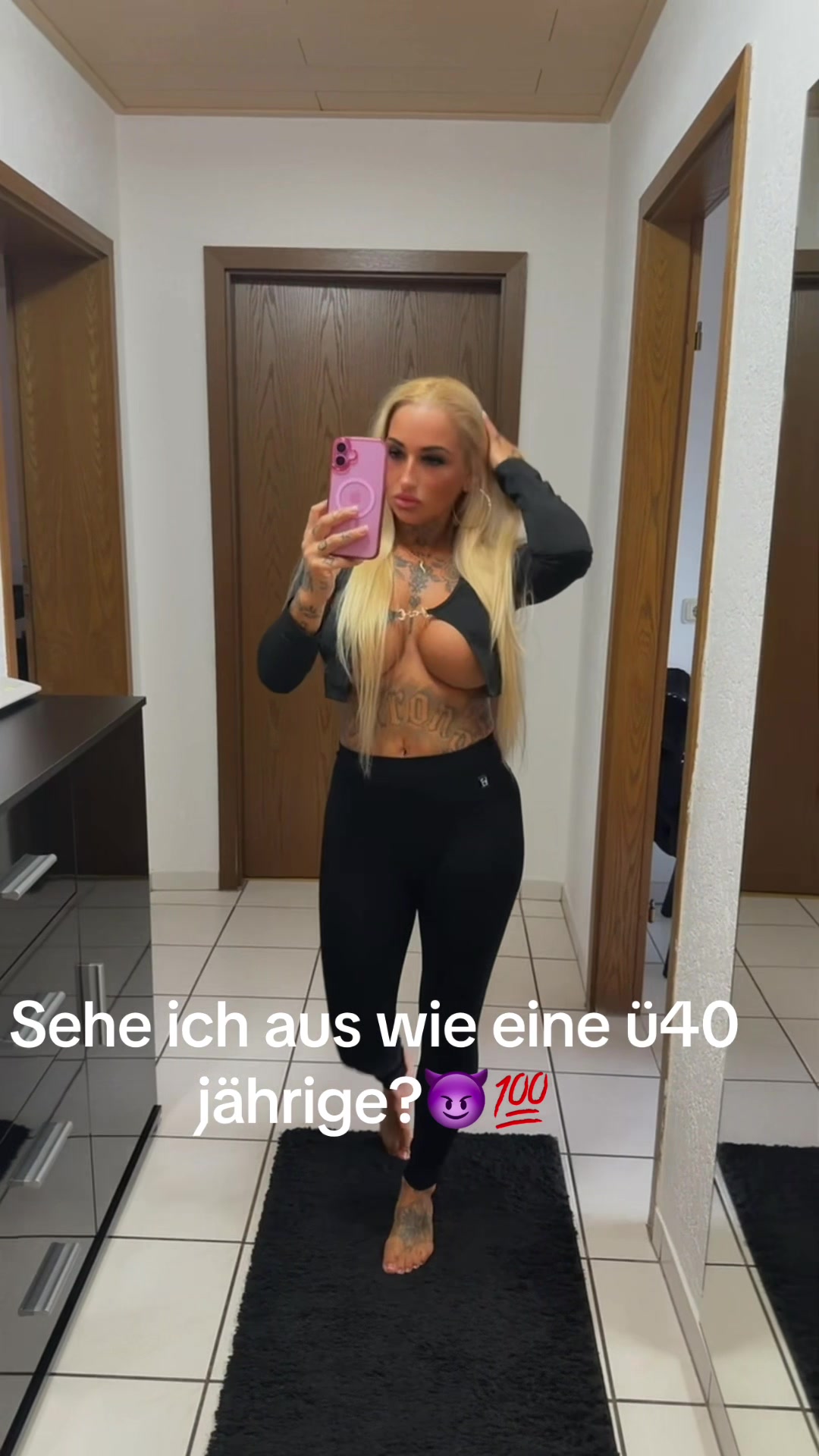 @Blondbarbie