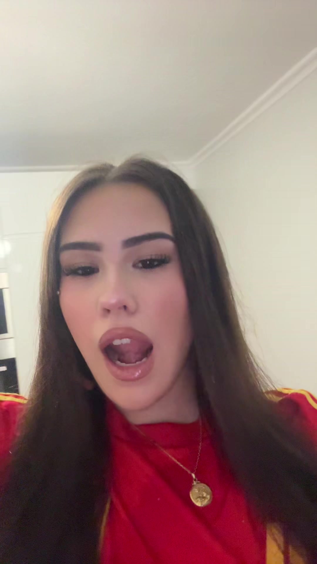 @Irounebomboclat
