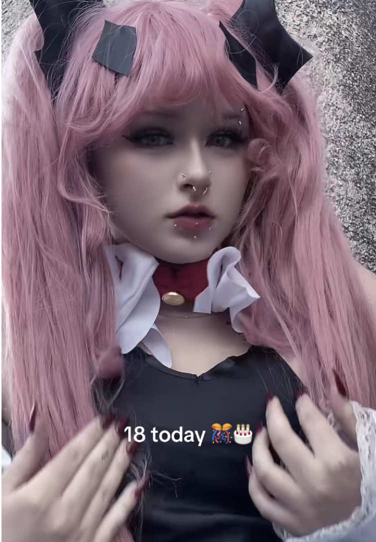 @𖤐•*jade*•𖤐