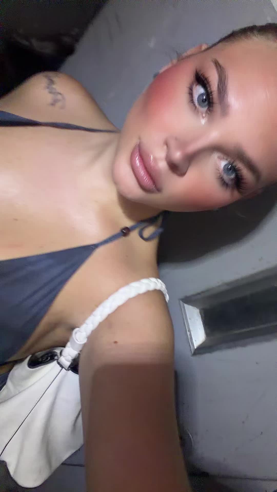 @Nicole 💕