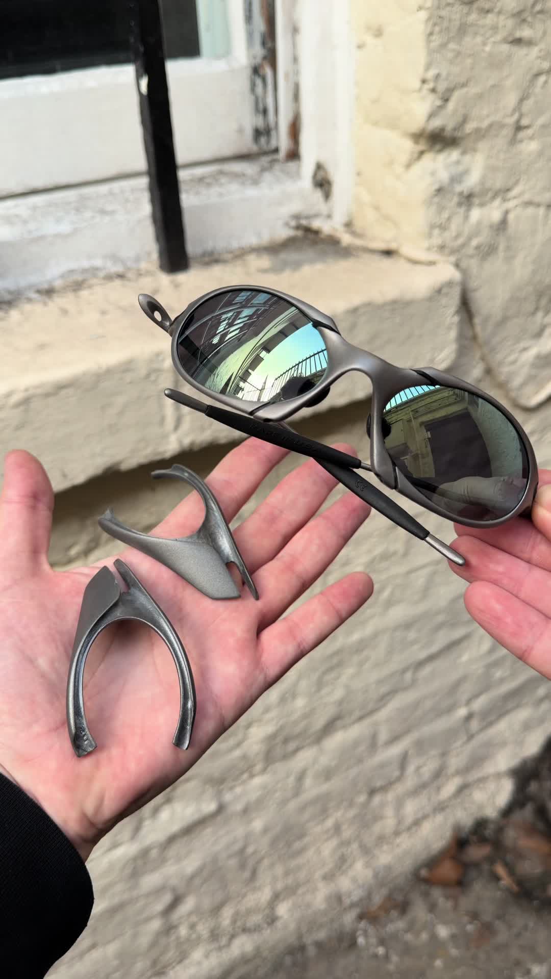 @300700