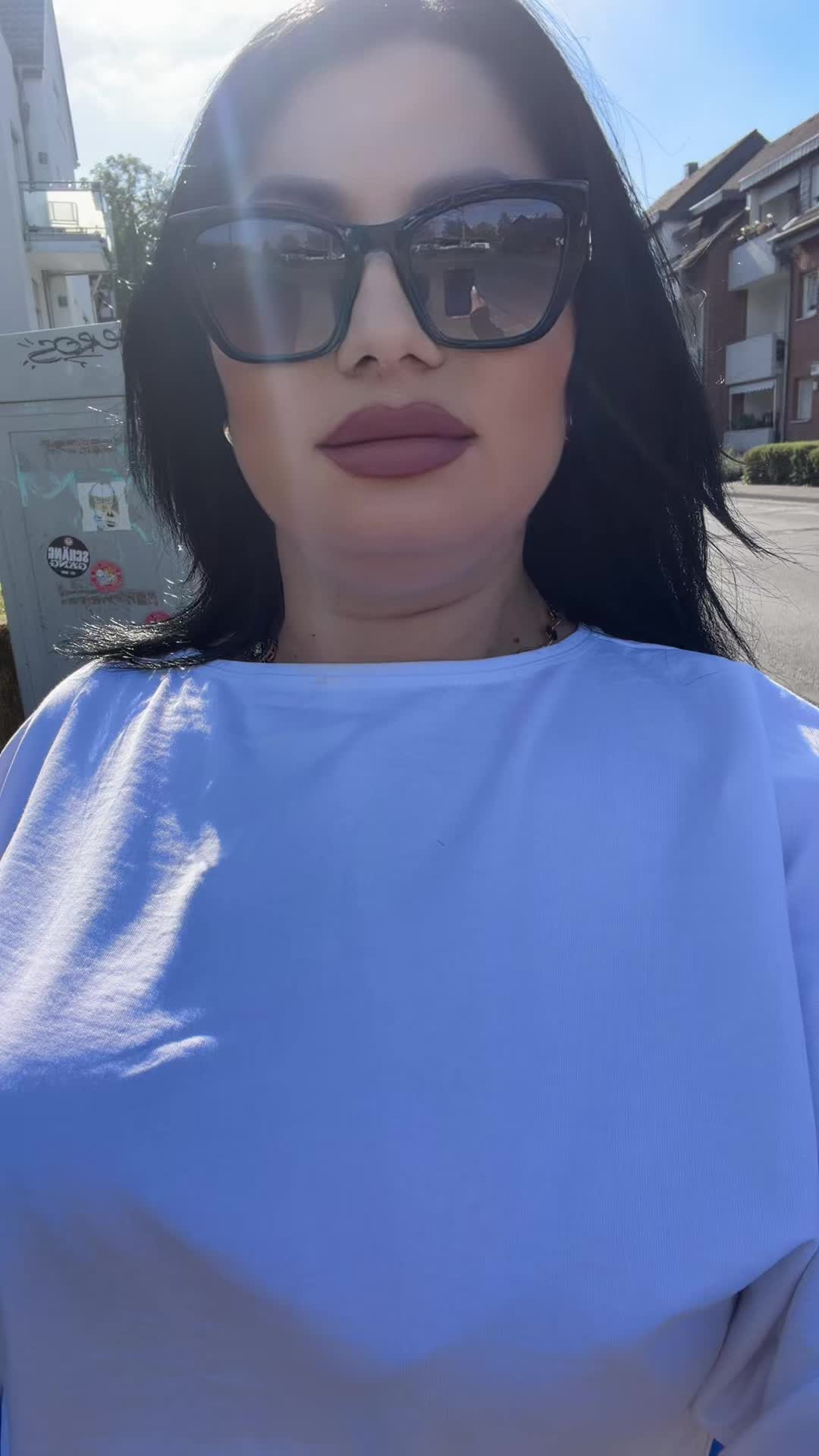 @Manuela Elena