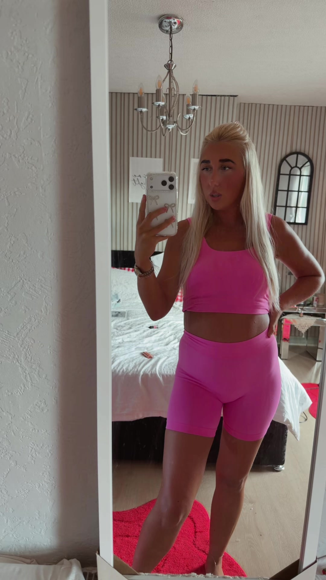 @Ellie Naisbitt🧸✨🤎