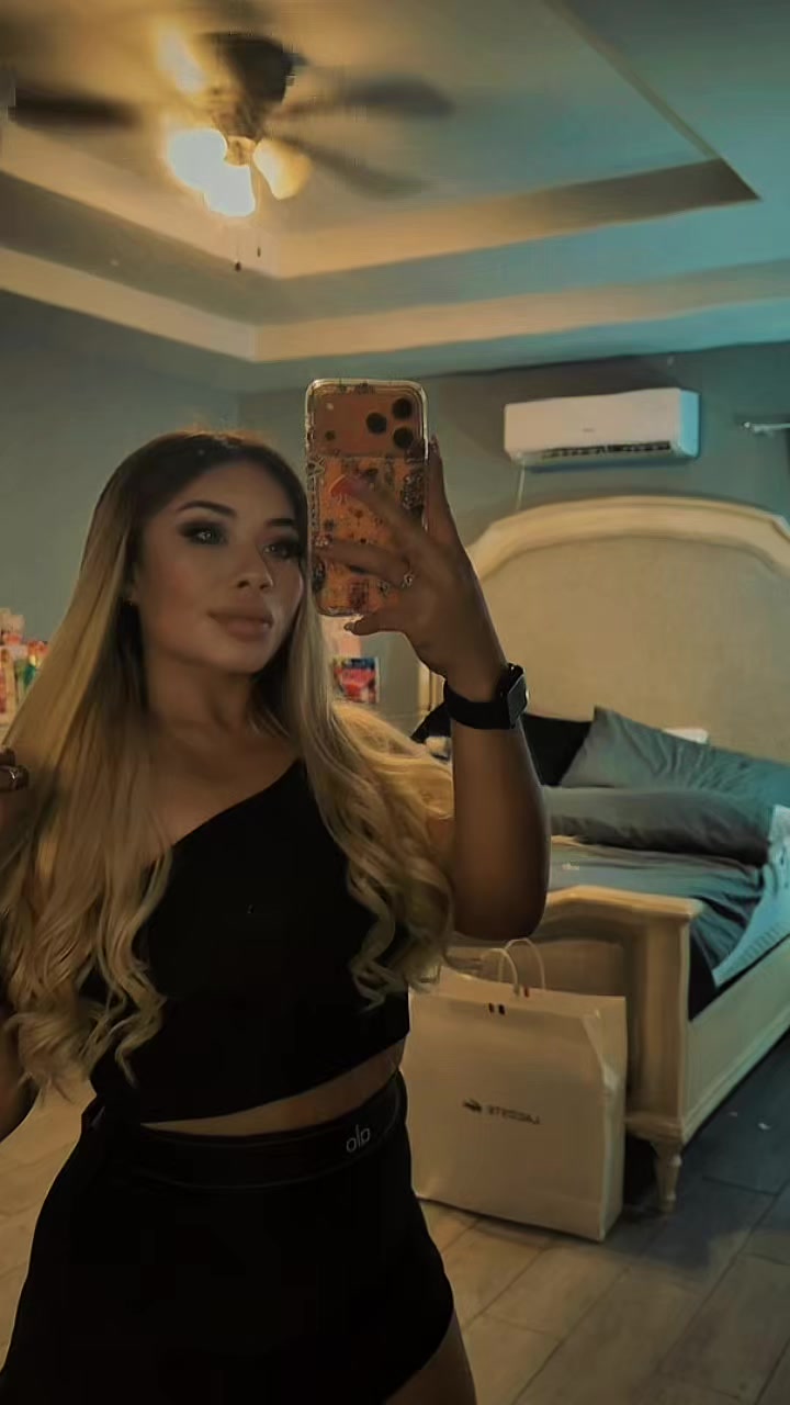 @Vanessa 🎀