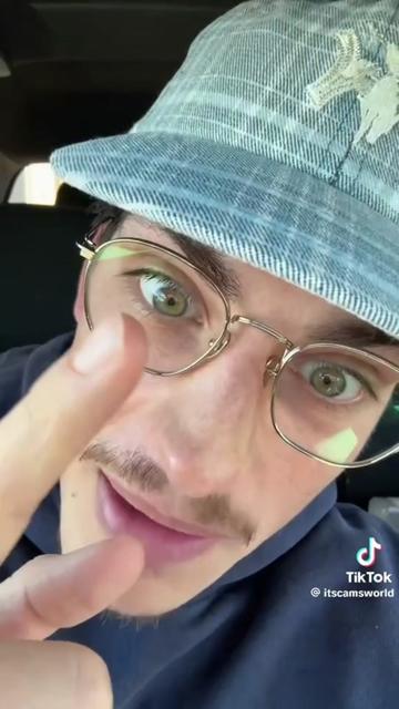 @KingStinkieEdits💚CrisGon