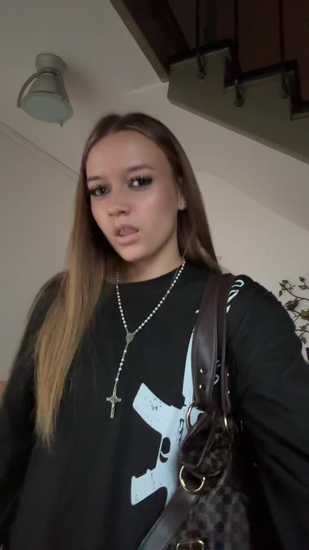 @lanaa🧟♀️