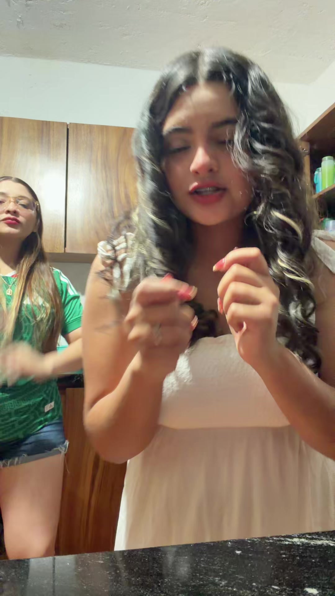 @liz_alvarez42