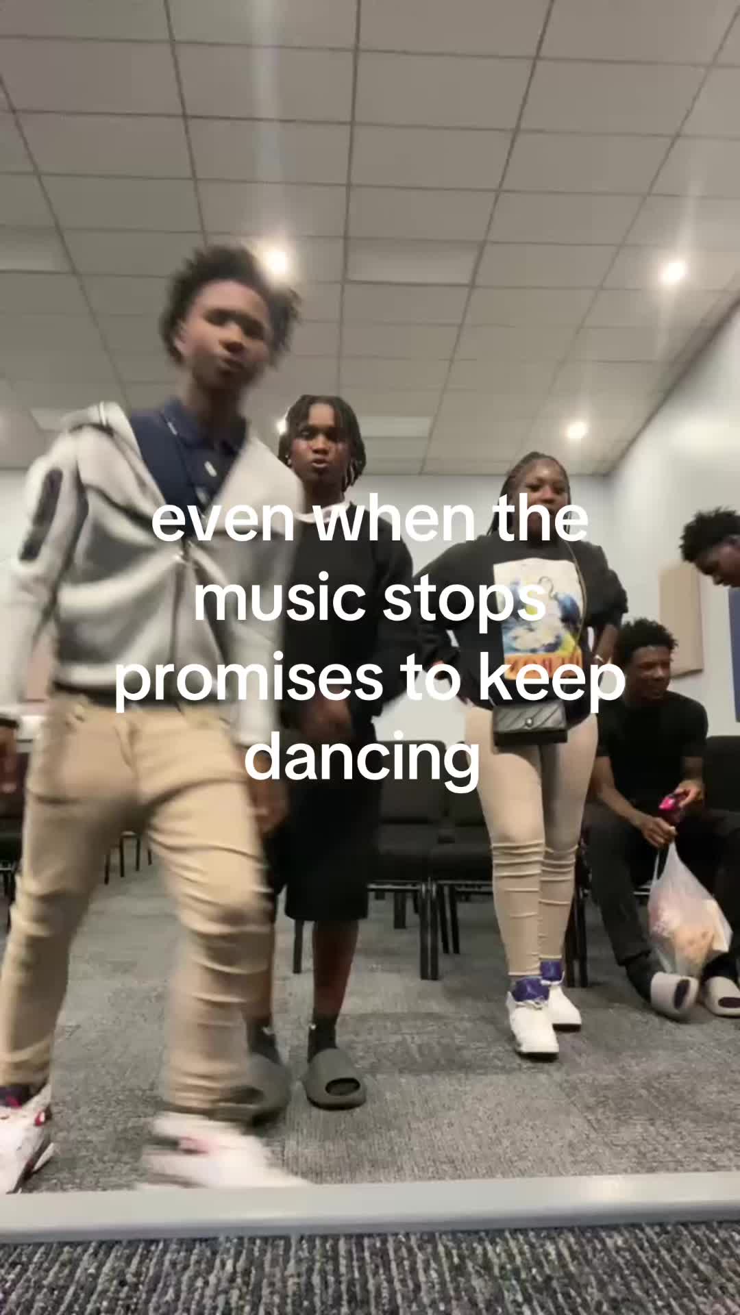 @😌