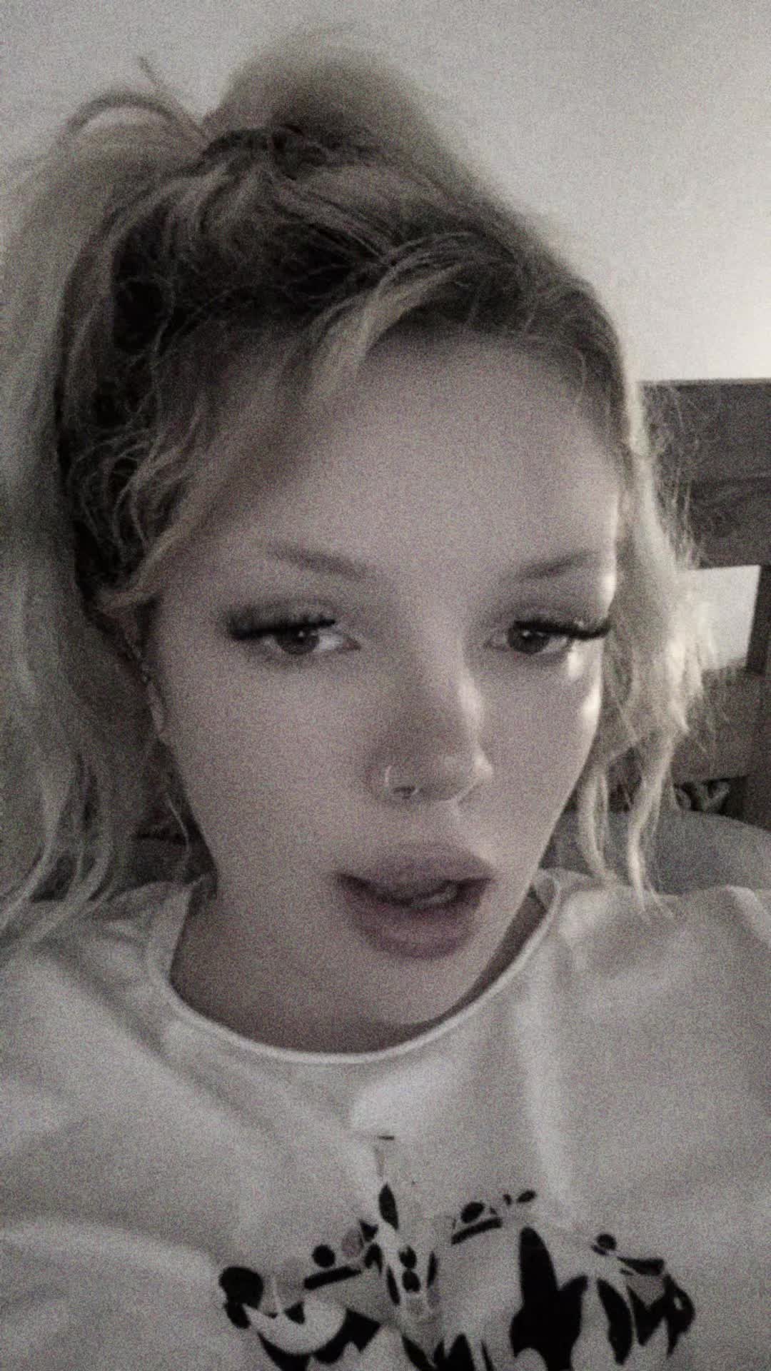 @🖤 𝕶𝖆𝖙𝖎𝖊 𝕷𝖔𝖚𝖎𝖘𝖊 🖤