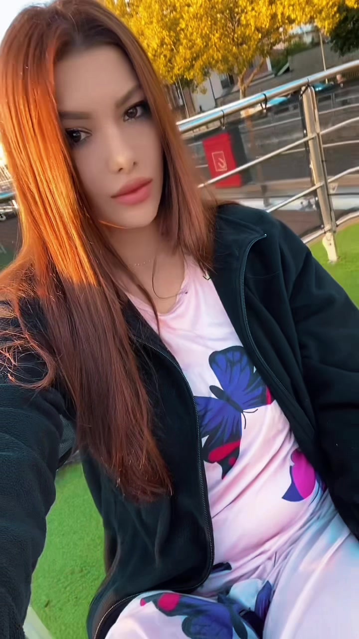 @𝓜𝓲𝓪