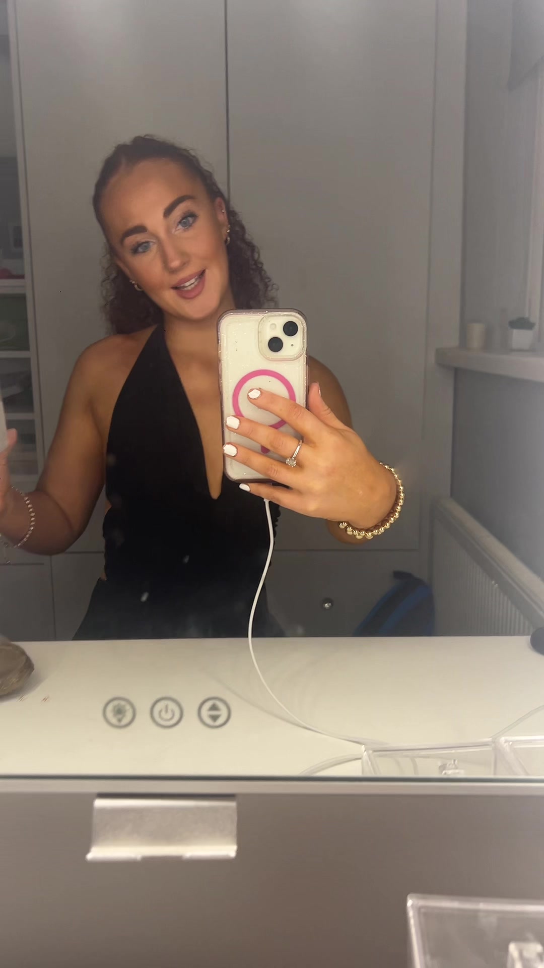 @&Aacute;ine