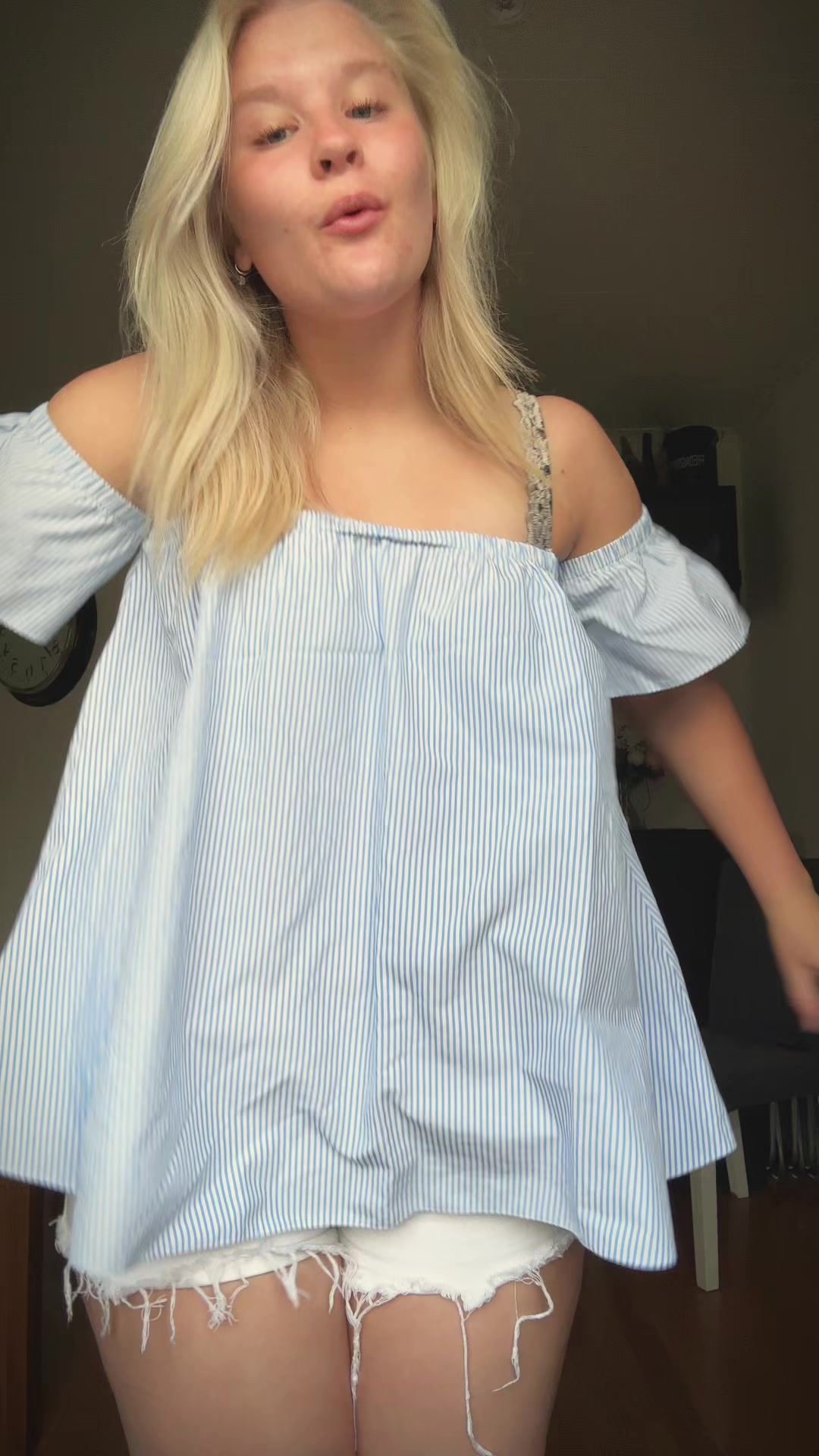 @ellasriktigaspam