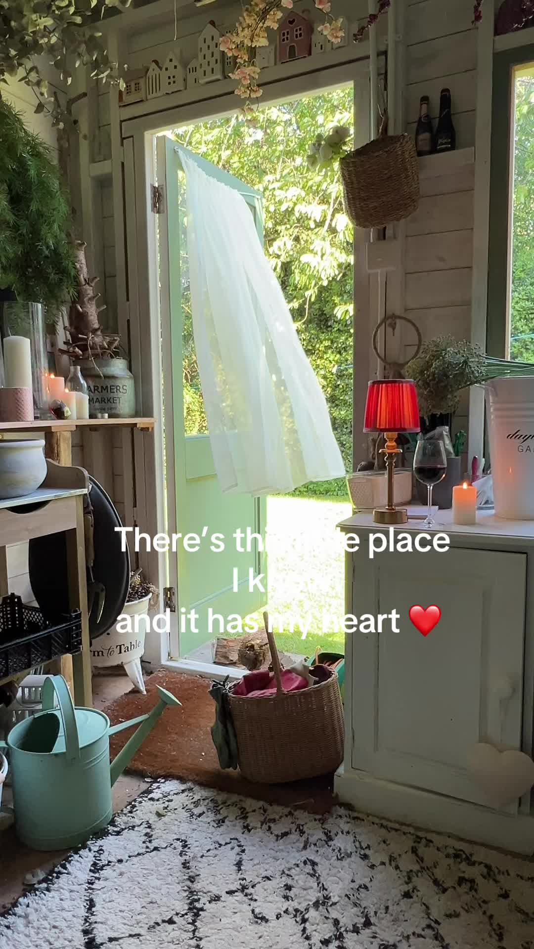 @Victorian House  Jules