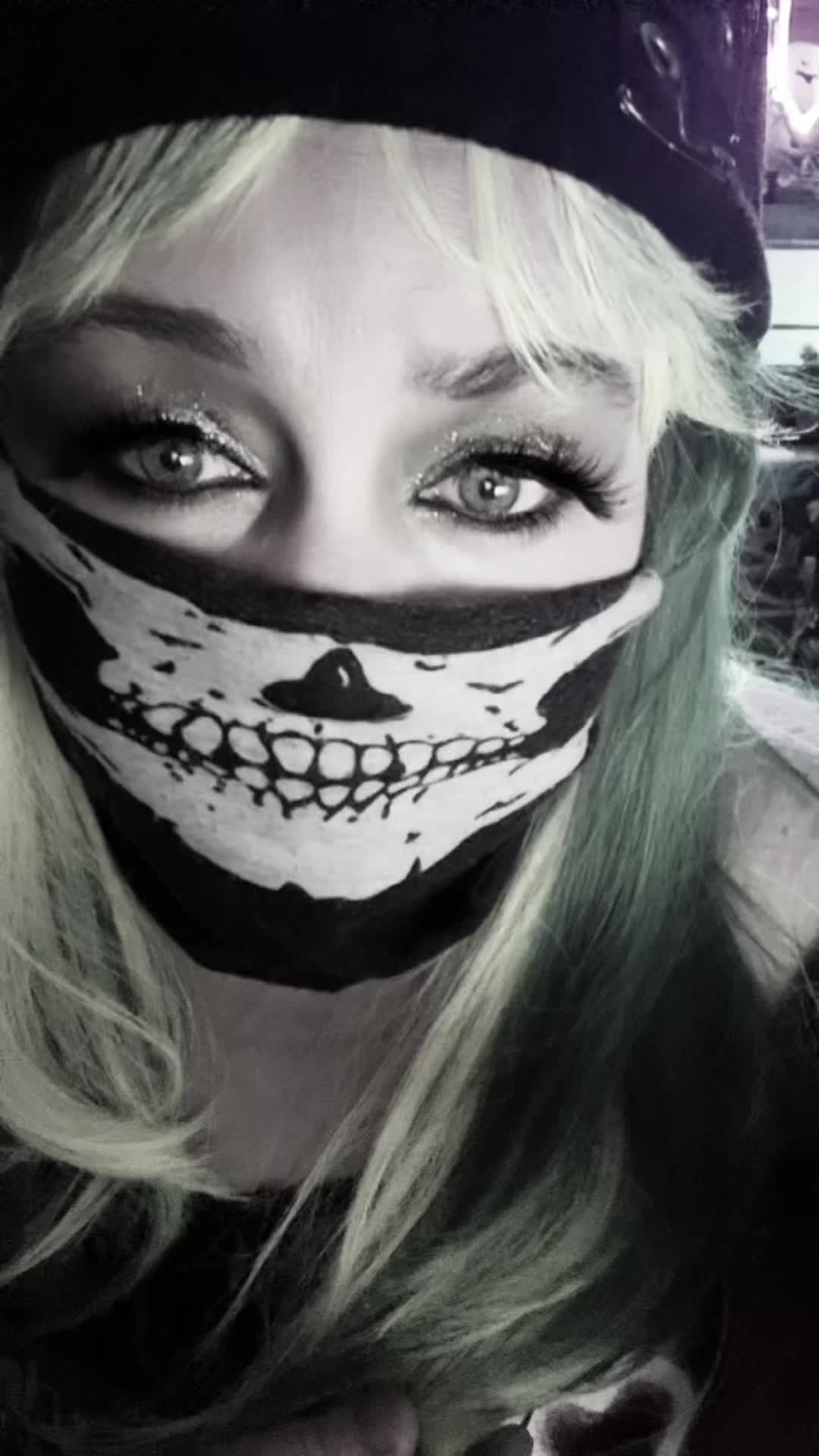 @WigglzLikeJello