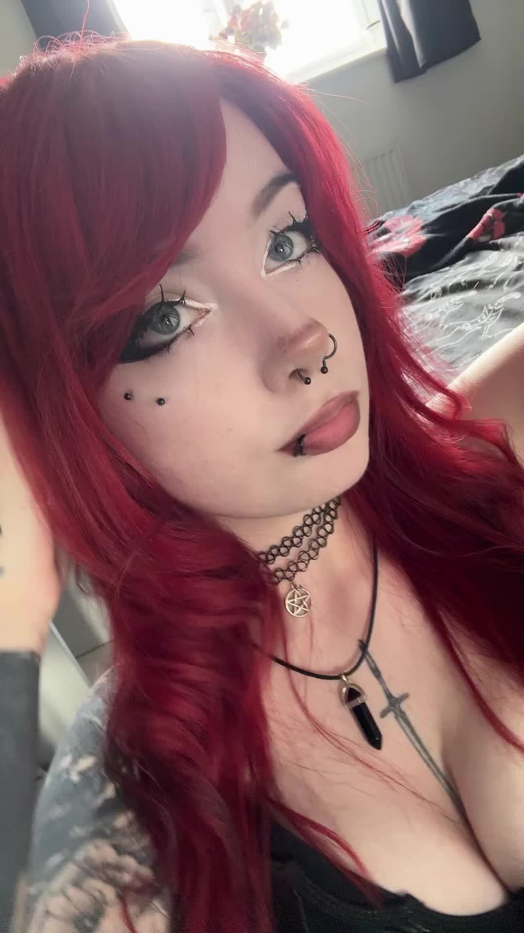 @♰ 𝖑𝖆𝖞𝖑𝖆 ♰