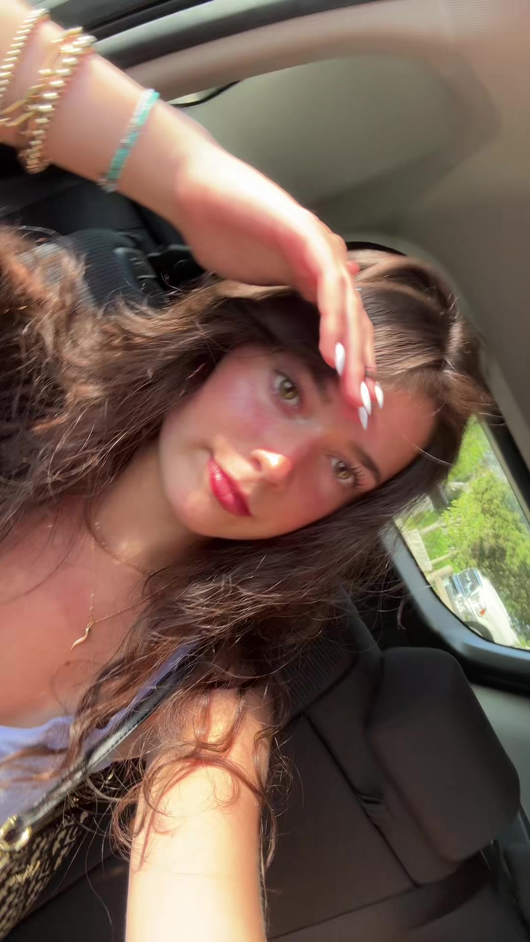 @emelia