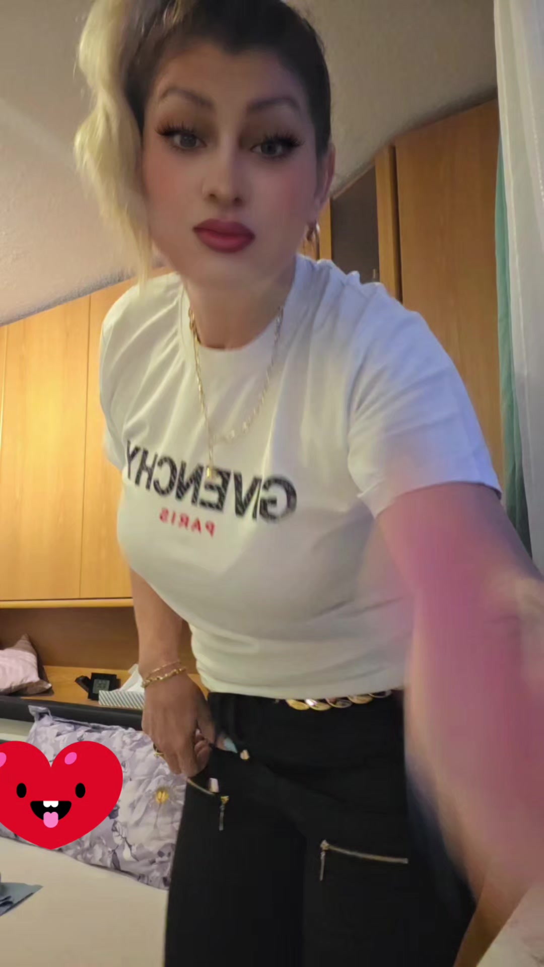 @Șefa Blondy🥰