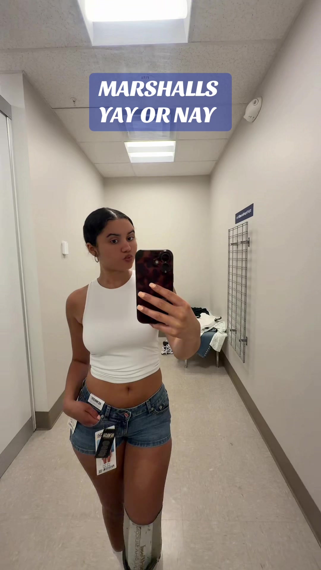 @AshleyB.