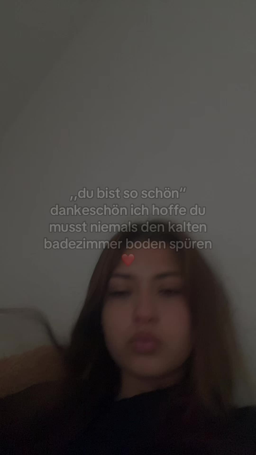 @⃟