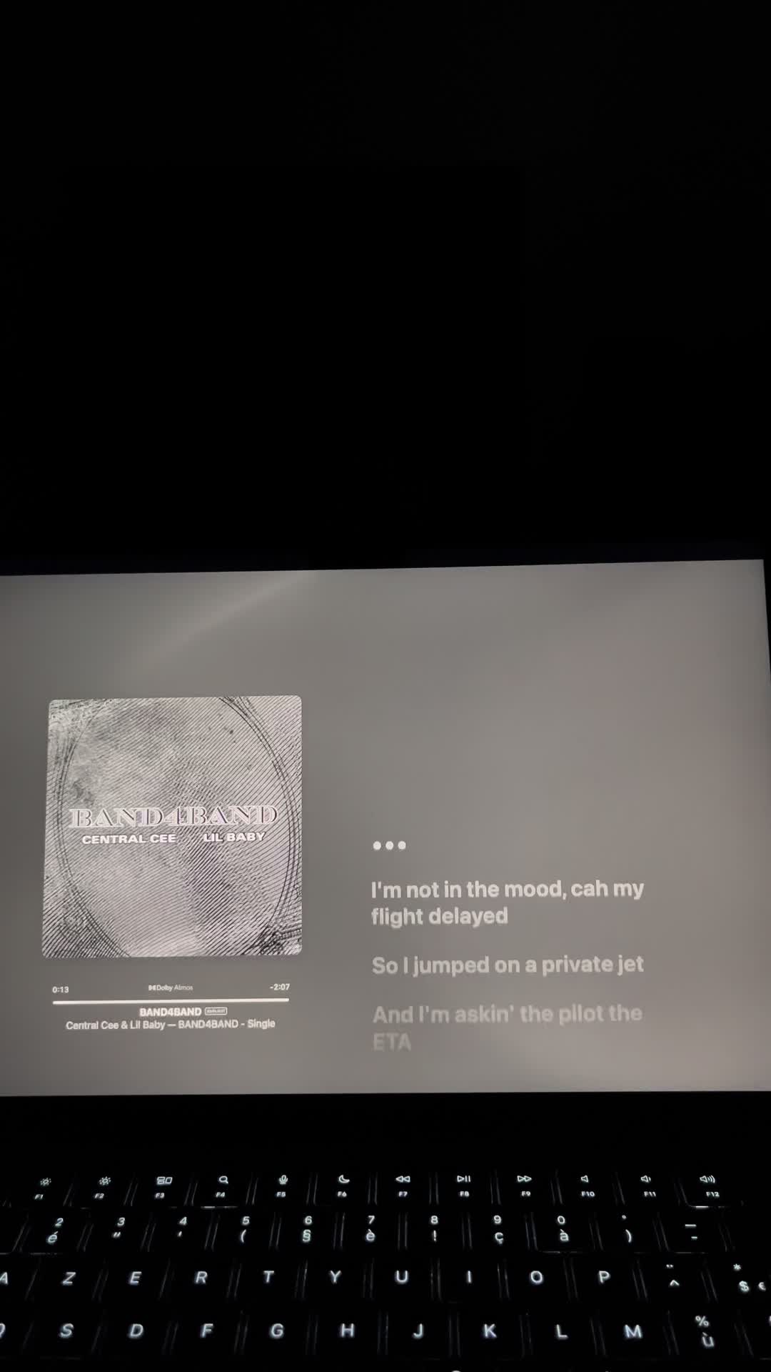@Lyricist 🎧