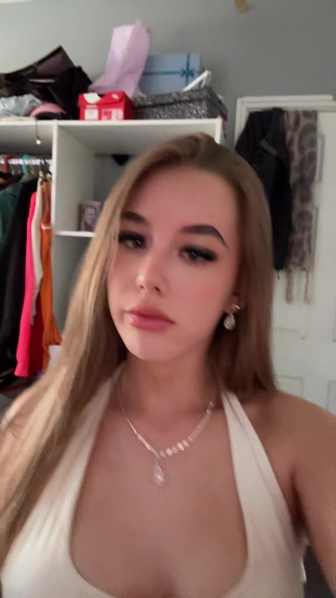 @evie-louise๐