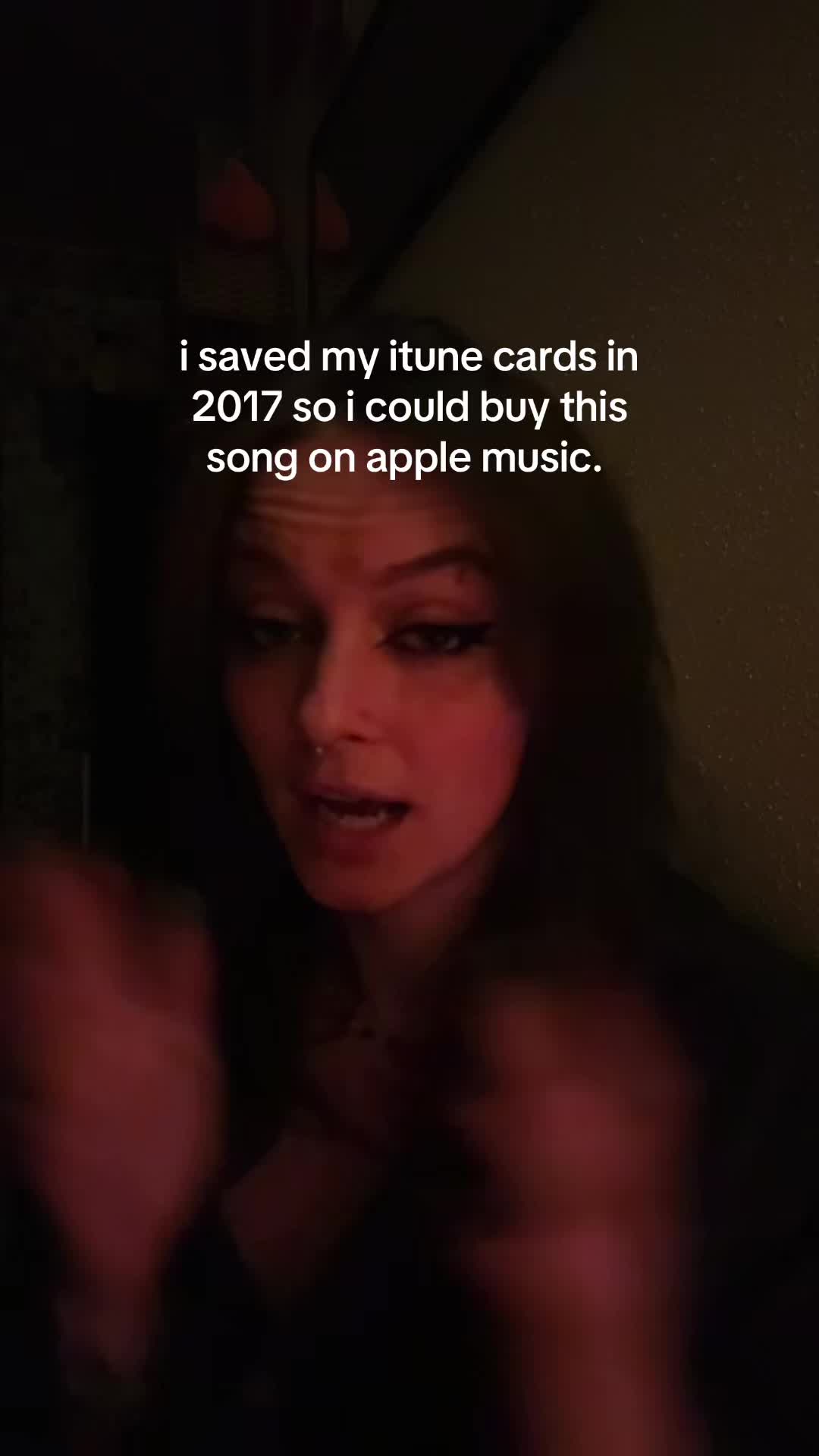 @Julia Fox