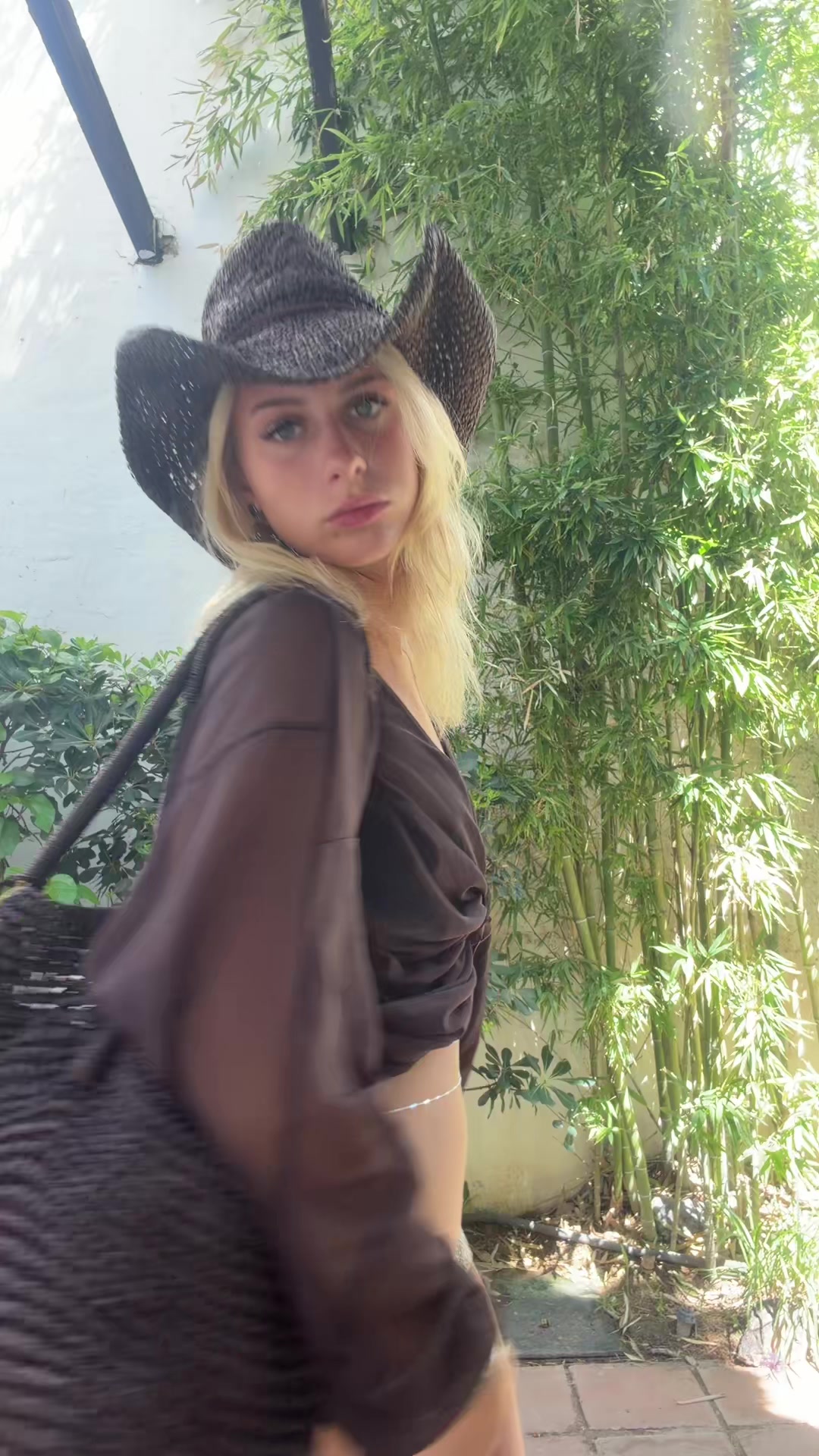 @tb