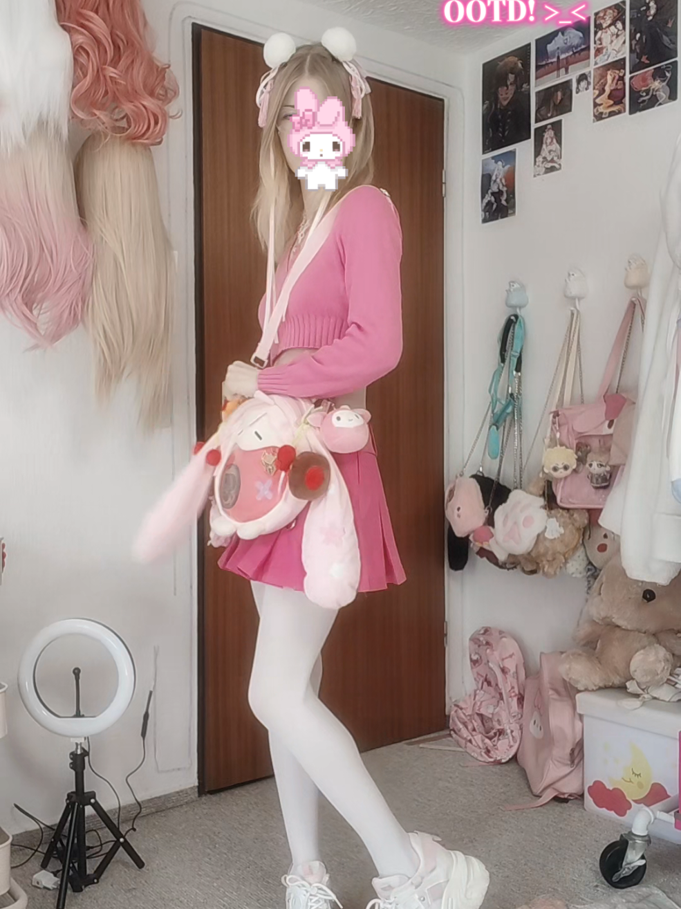 @:D
