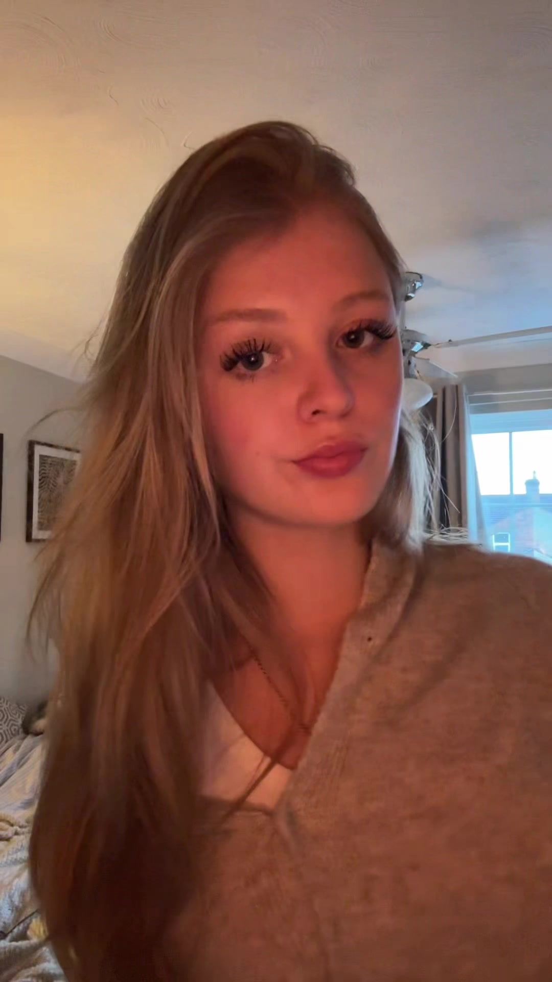 @𝐄𝐕𝐈𝐄🍸