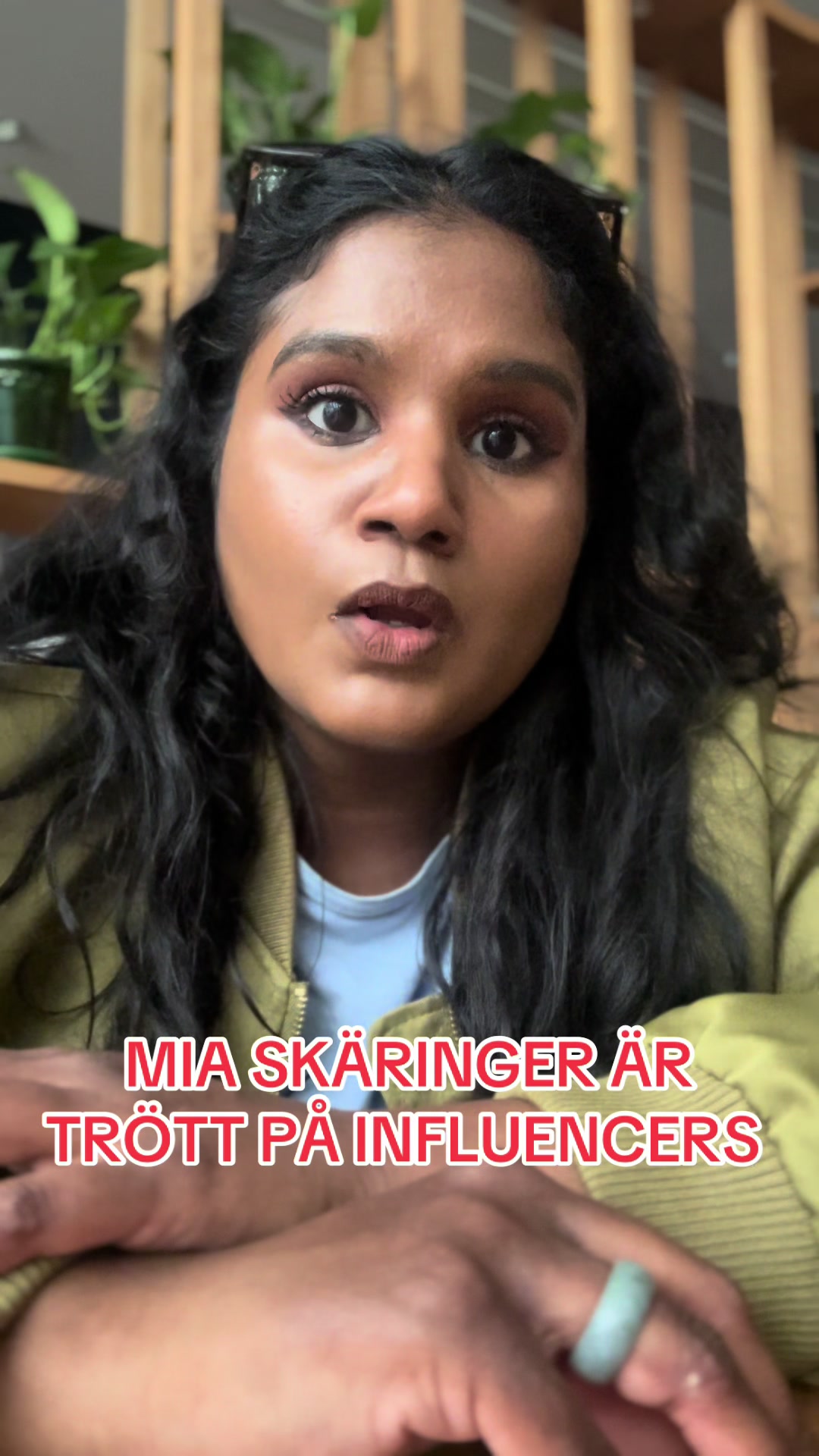 @shanthirydwallmenon