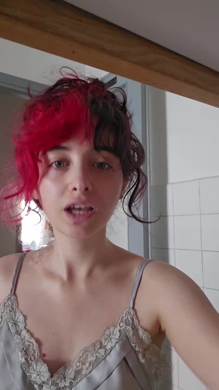 @Lucrezia ๐