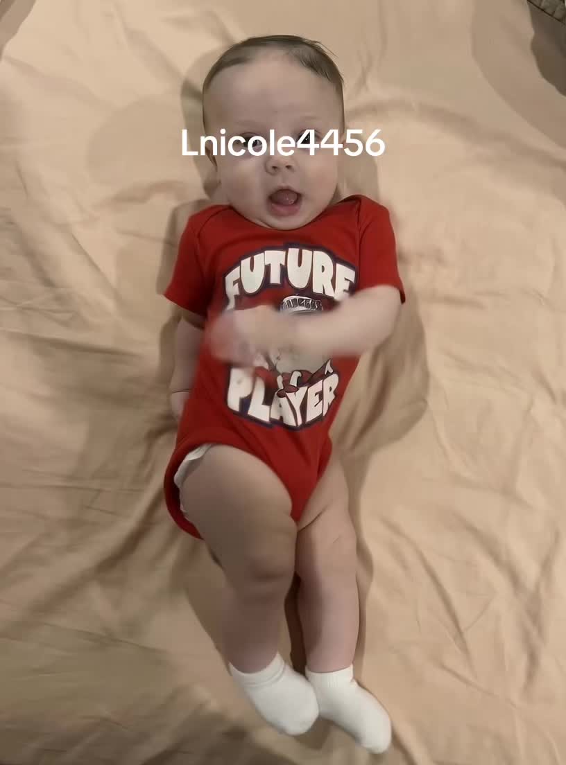@Mamaof3/lnicole