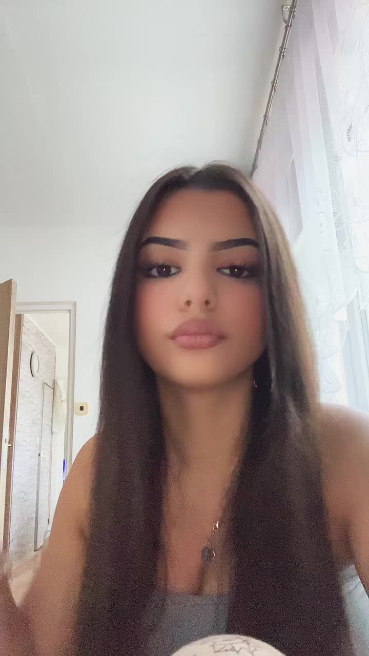 @R🦋🤍