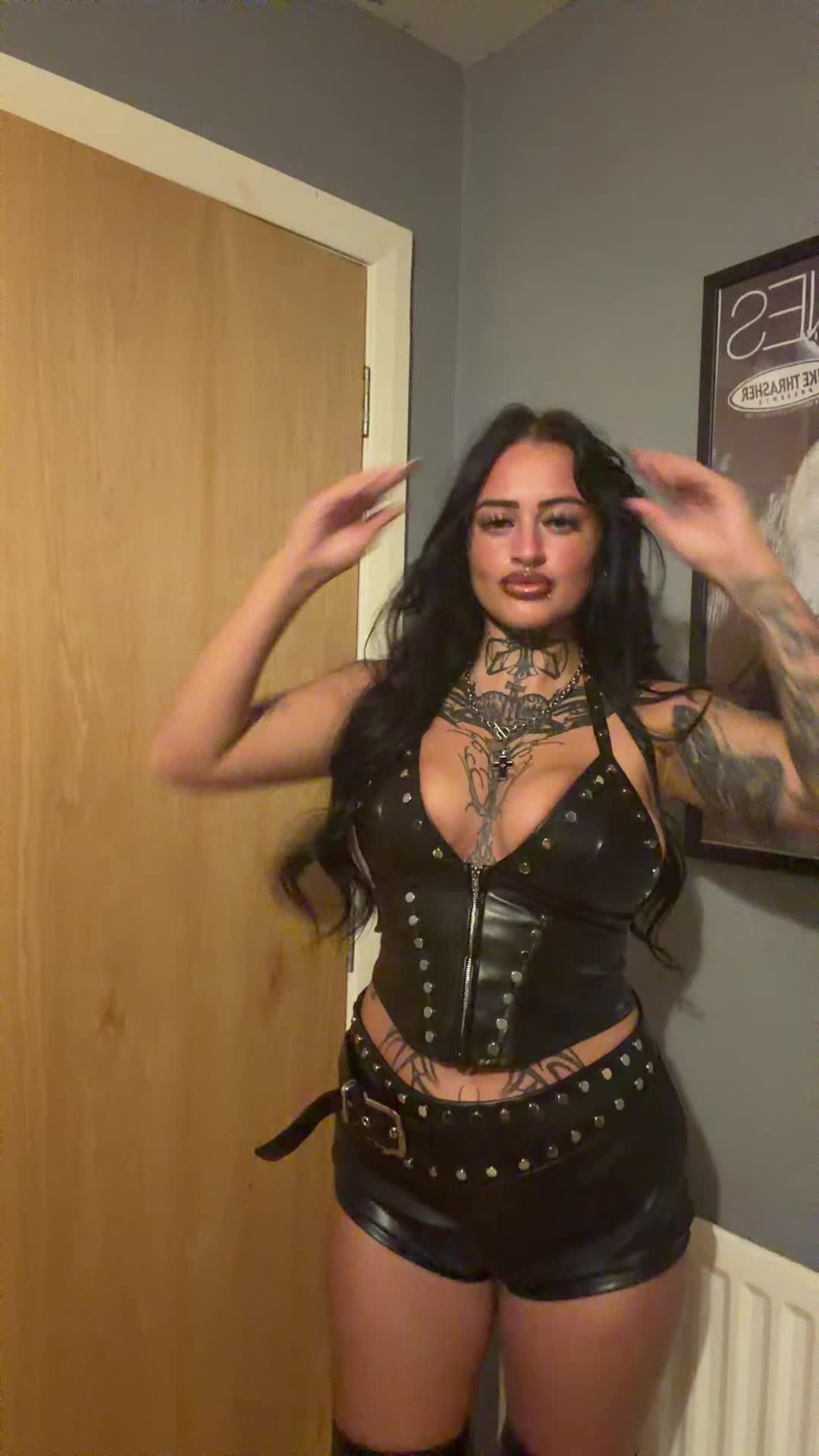 @UNHOLYERIN