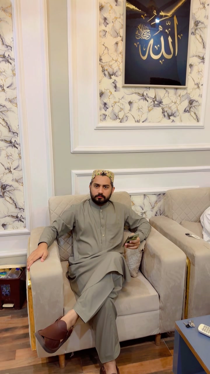 @Adiljakhar👑