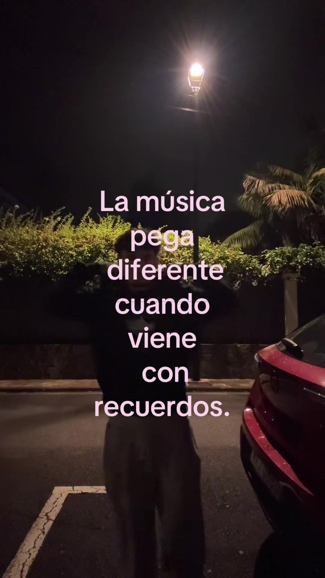 @carlosbelloo__