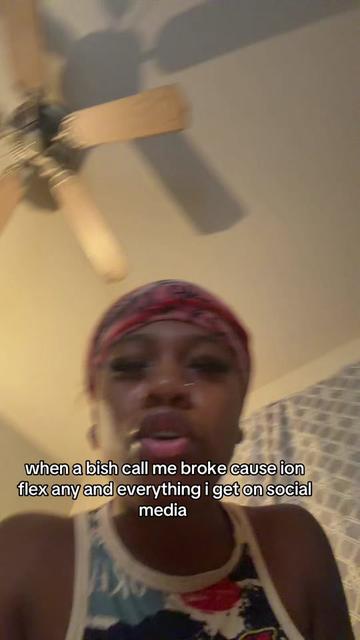 @👩🏾‍❤️‍💋‍👩🏽