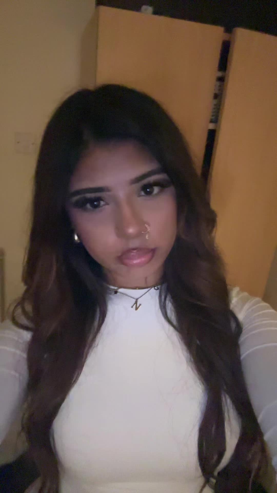 @🧟&zwj;♀️