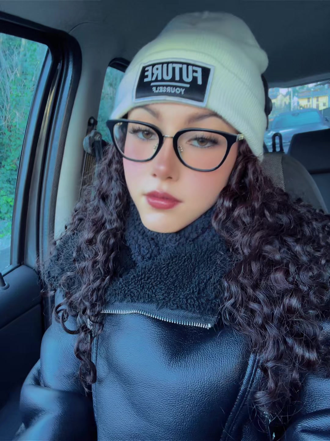@𝑬𝒎𝒊𝒍𝒚