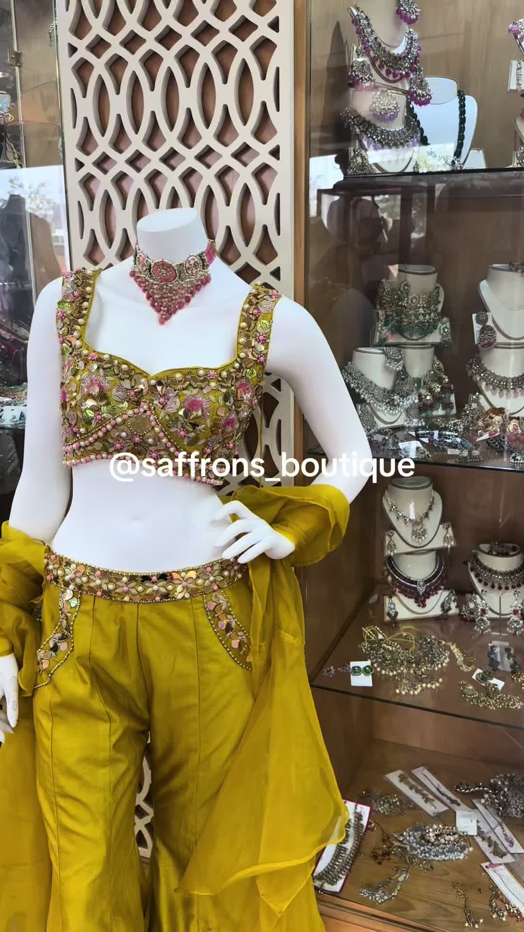 @Saffrons