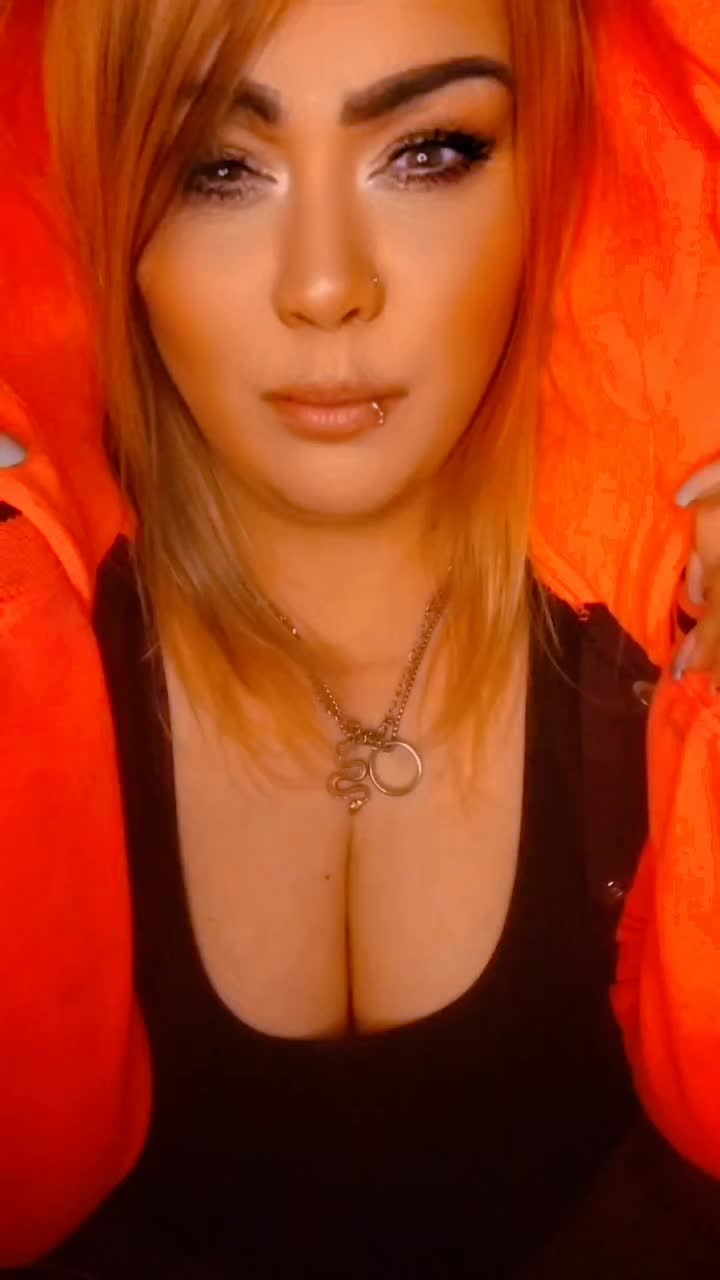 @♡𝖂𝖍𝖎𝖙𝖊𝕬𝖓𝖌𝖊𝖑♡