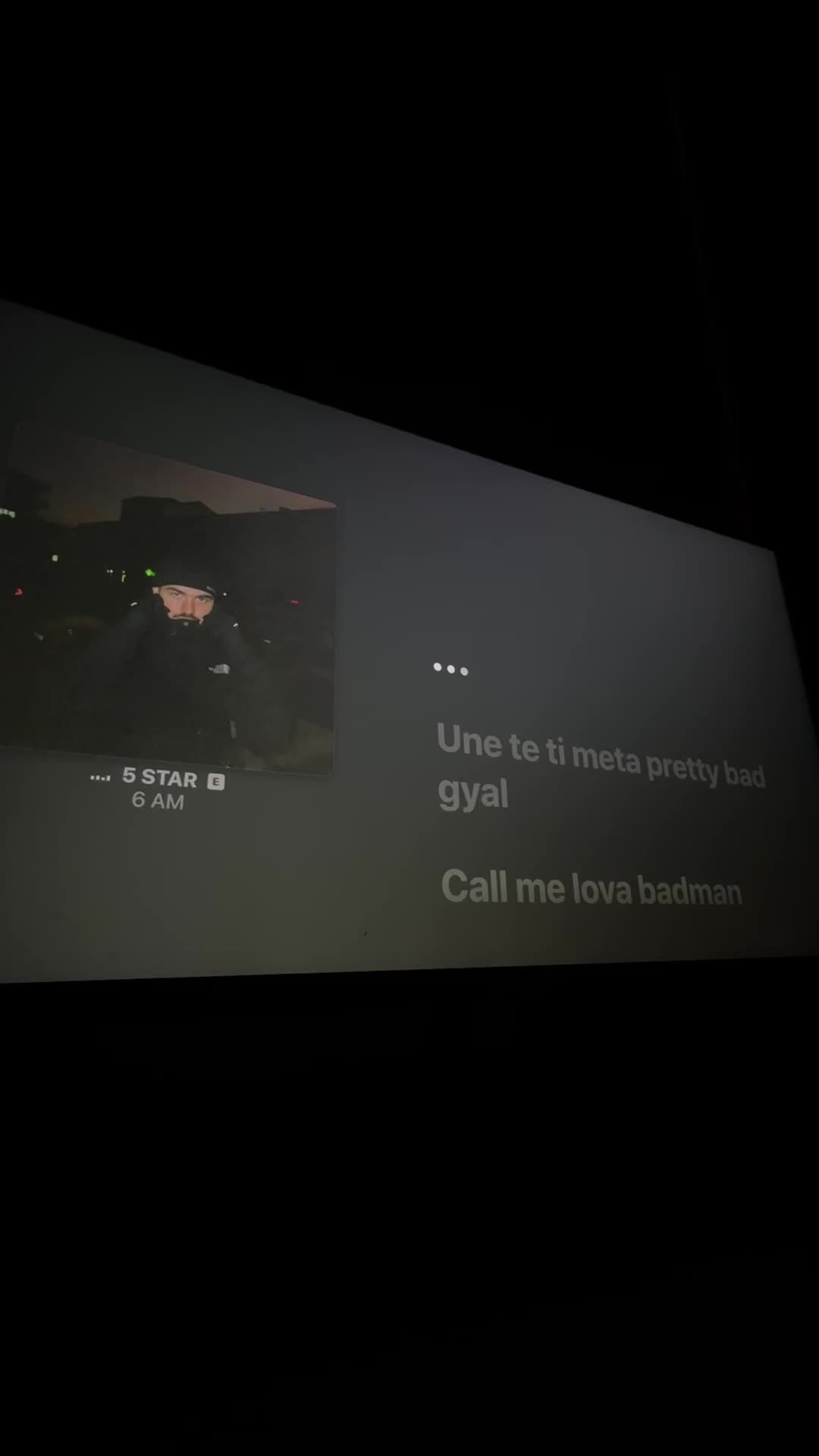 @🎧