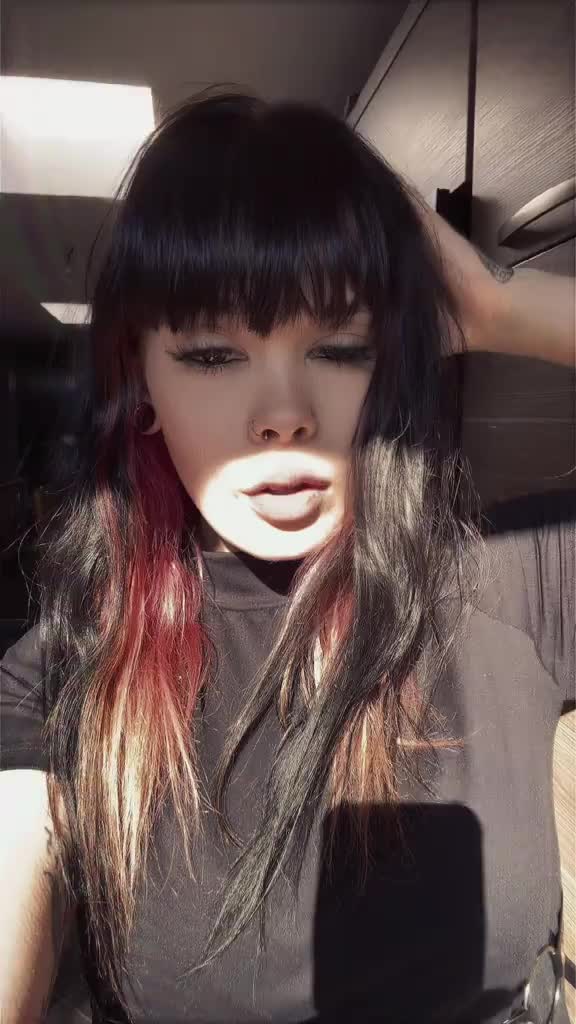 @𝔟𝔯𝔬𝔨𝔢𝔫 𝔞𝔫𝔤𝔢𝔩🖤✨