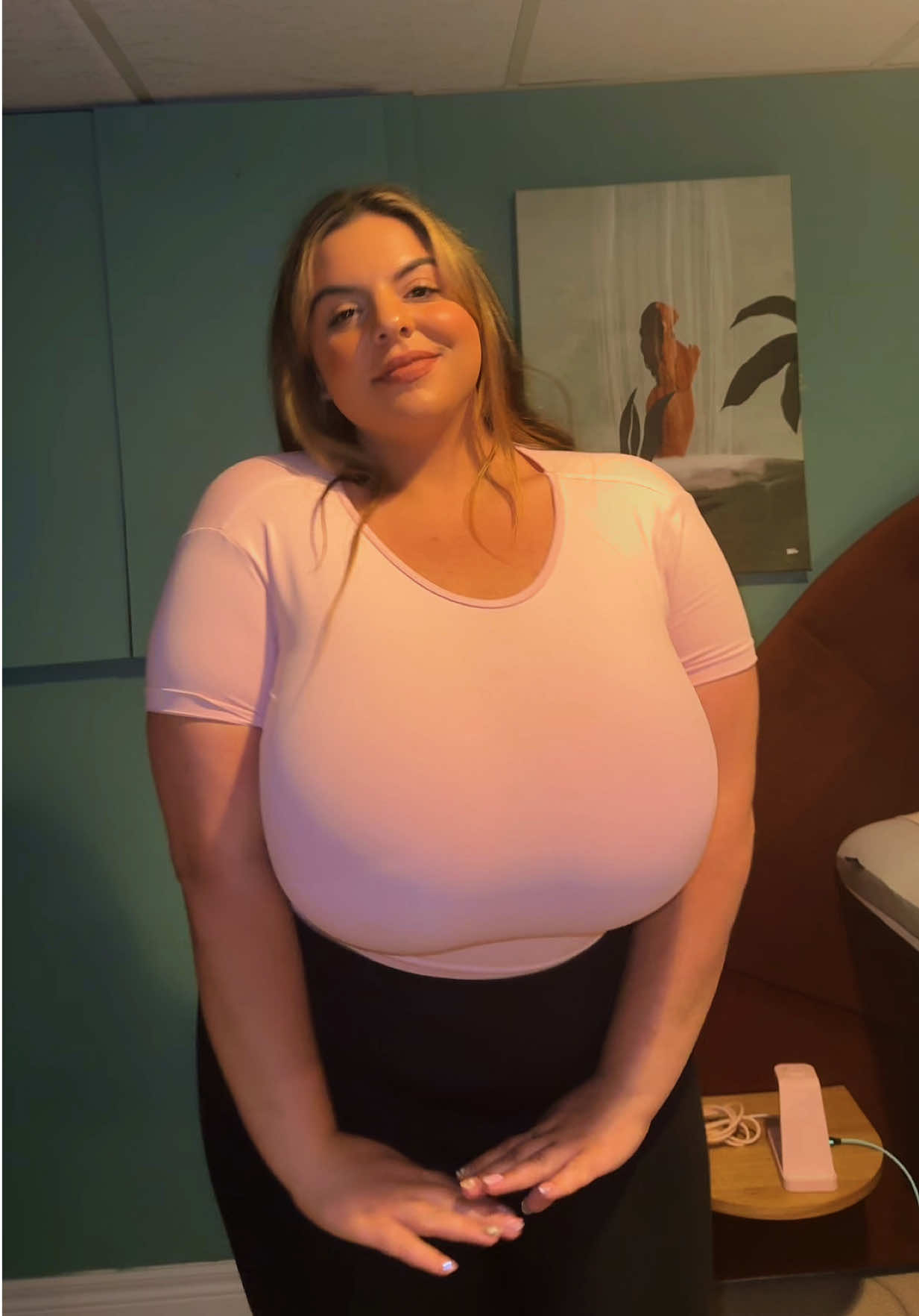 @iloveteniah